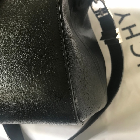 Givenchy Antigona Sugar Medium Black Textured Bag - Picture 6 of 8